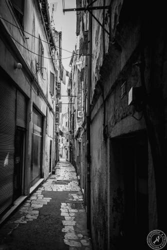 Die schmalen Gassen von Kerkyra (21)