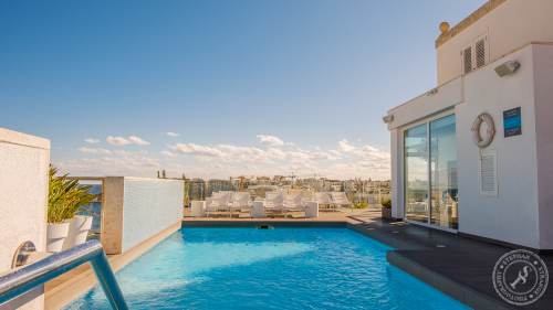 Malta_StJulians_SpinolaBay-24