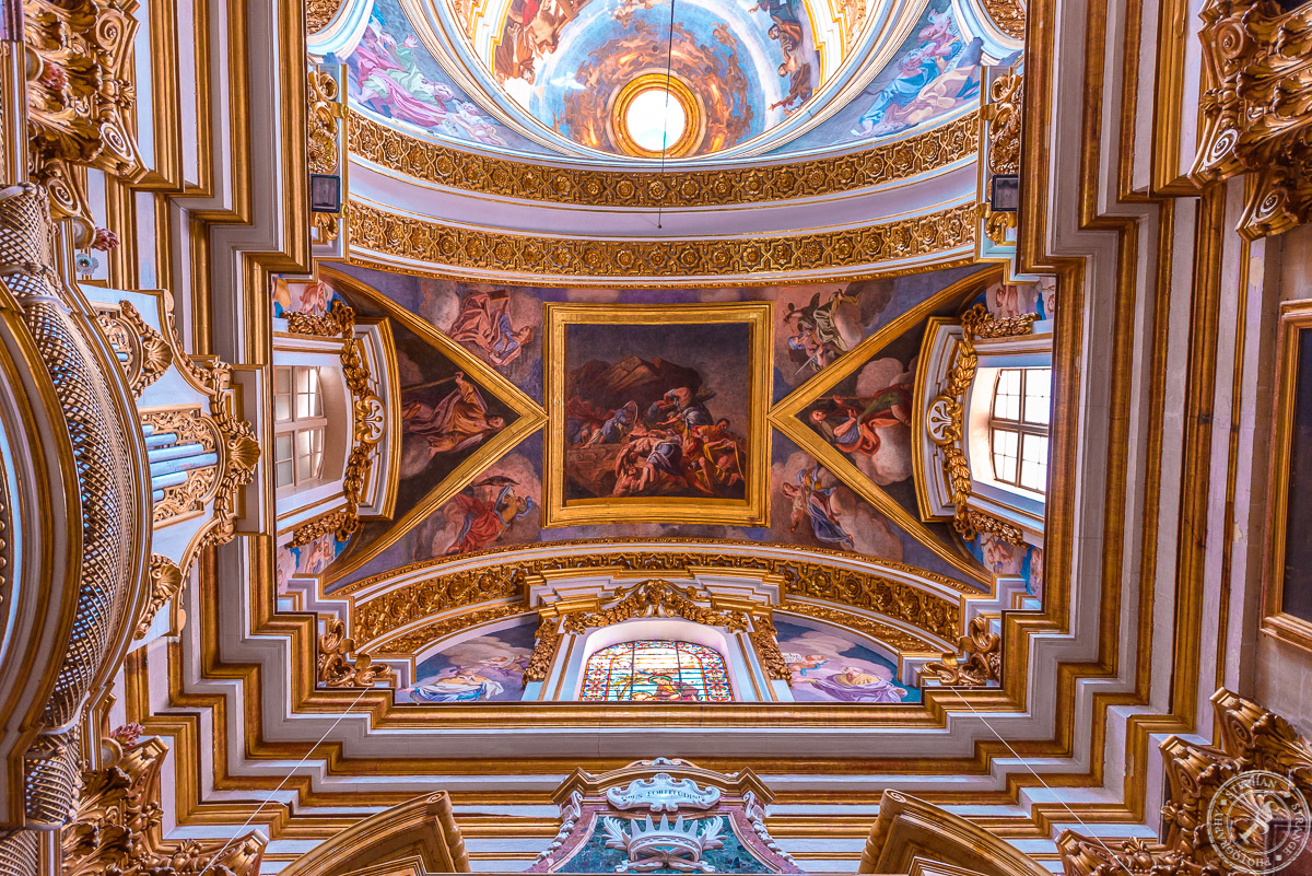 Die Saint Paul's Cathedral in Mdina auf Malta von innen.